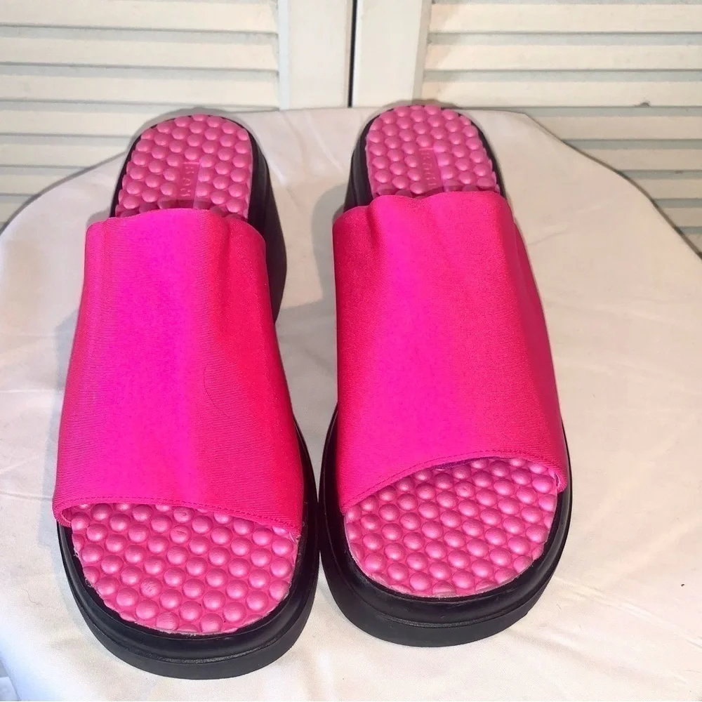Bamboo Platform Sandals black and neon pink Women’s 8.5